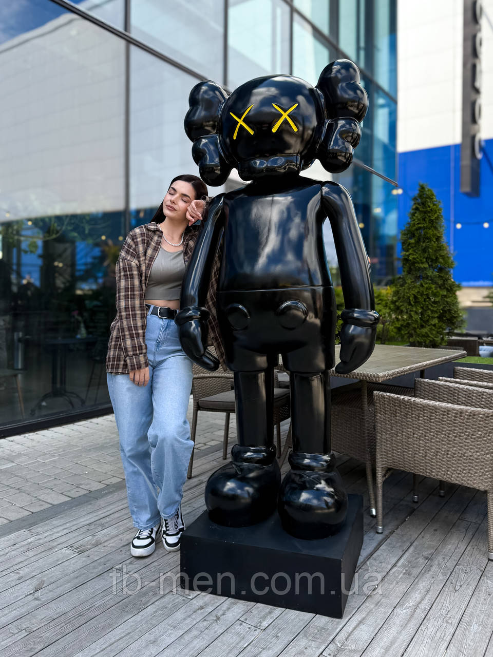 Kaws Companion Black велика колекційна фігурка 180 см чорний