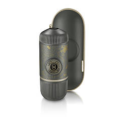 Портативна еспресо-кавоварка Wacaco Nanopresso темно-сіра з чохлом