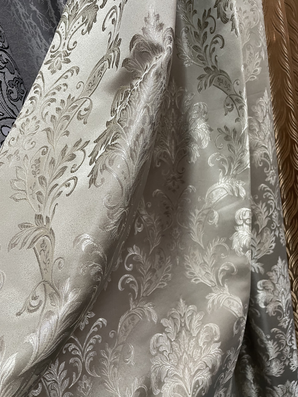 Штори ширина 1.50 м сіро-бежева корона класика