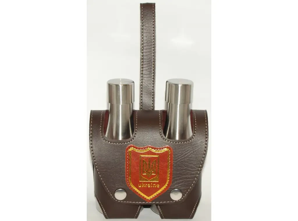 Набір в чохлі: 2 фляги у формі пляшки F1-33