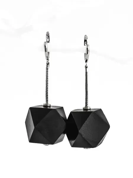 Чорні сережки кубики із дерева манго, фото 1