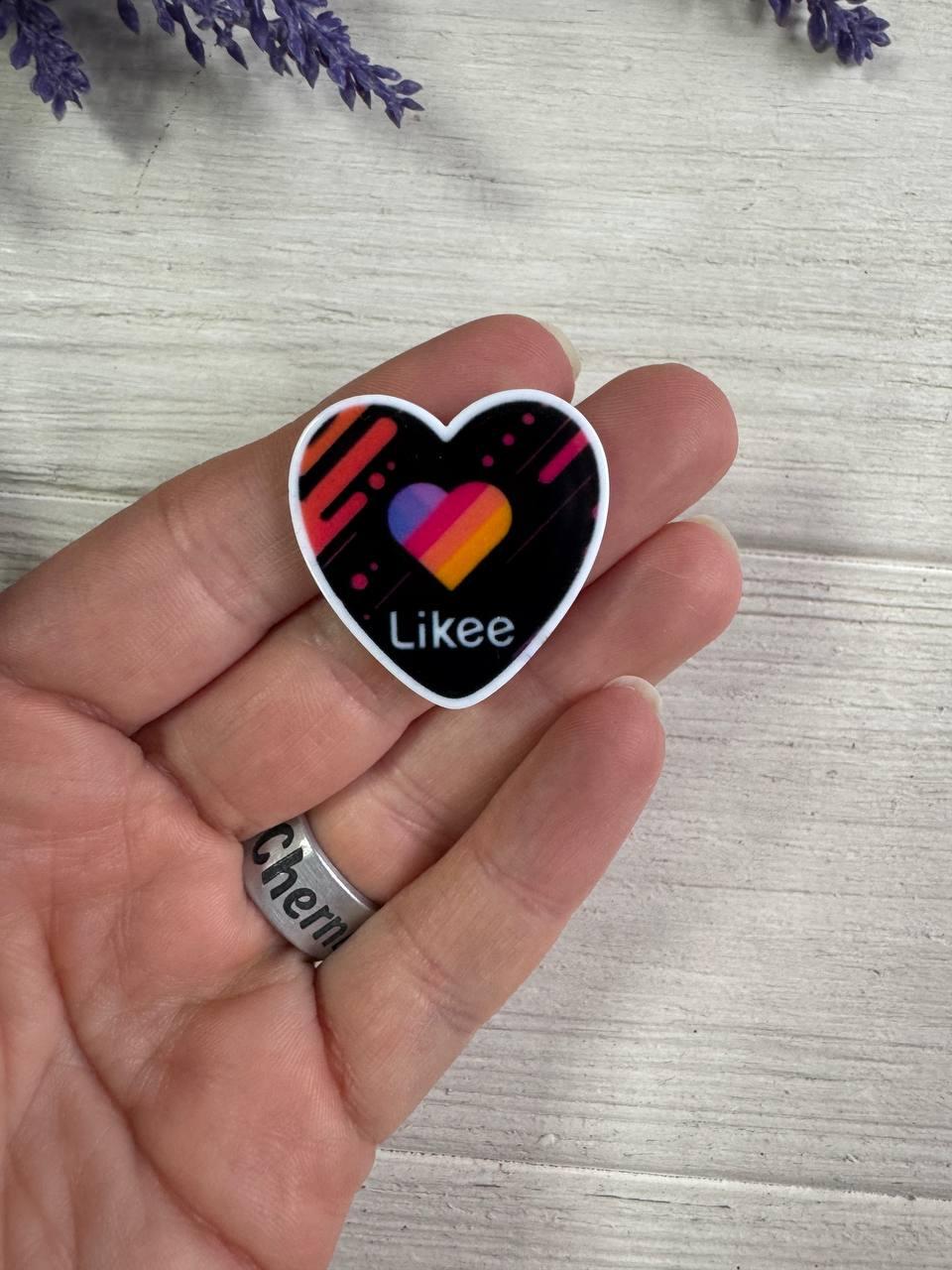 Кабошон плоский " Сердечко чорне " 10 шт