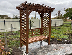Дерев'яна гойдалка-пергола з дахом