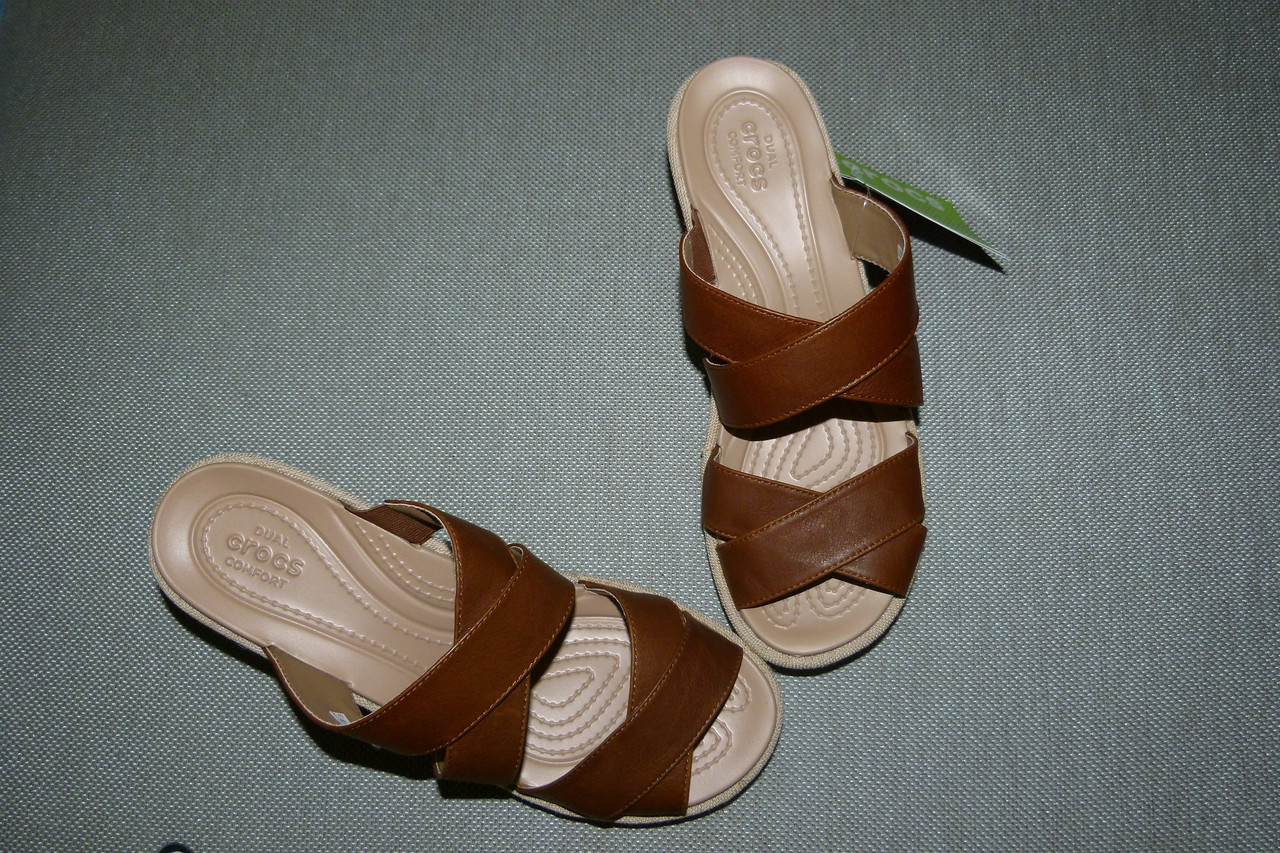 Crocs best sale aleigh wedge