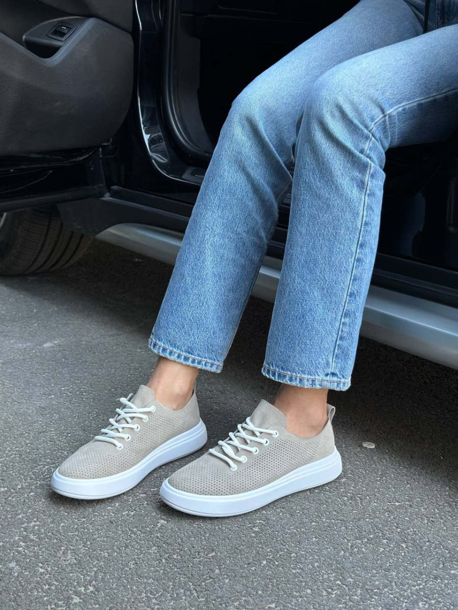 Кеди жіночі замшеві бежеві з перфорацією, фото 1