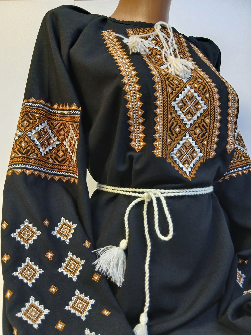 Вишиванка. Жіноча вишиванка, фото 1