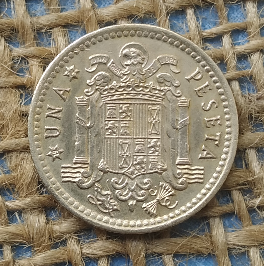 1 песета 1966 року. (74)  Iспанiя