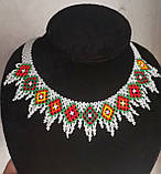 Оригінальне кольє з бісеру ручної роботи | Етнічна прикраса з квітковим візерунком, фото 6
