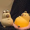 Милий дитячий нічник світильник Капібара для ліжечка М'яка лампа антистрес Іграшка тягучка 3 режими Type-C, фото 4