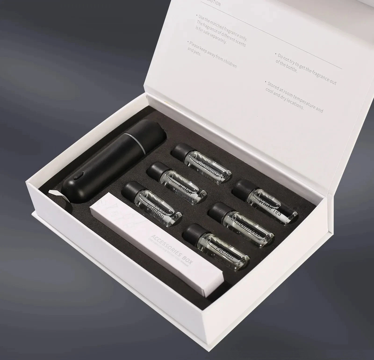 Ароматизатор з автоматичним розпиленням, автомобільний дифузор Ultrasonic Car Aroma Diffuser Black, 6 ароматів