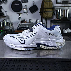 Волейбольні кросівки Міцуно MIZUNO Wave lightning Z8 чоловічі жіночі білі Eur36-45