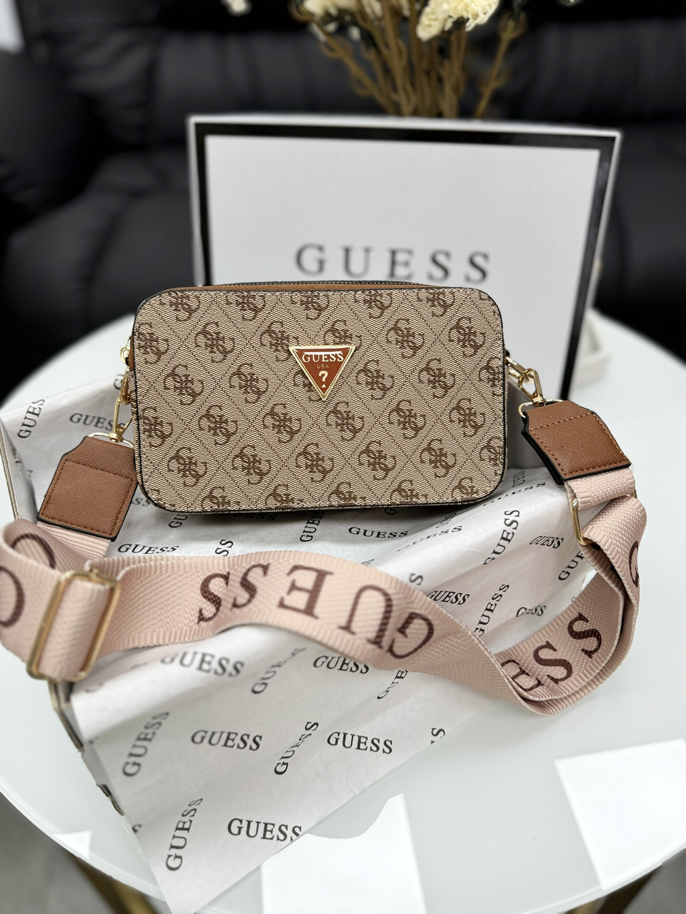 Жіноча сумка Guess The Snapshot Bag Beige Бежева Екошкіра Крос Боді на 2 відділення широкий ремінь Гесс, фото 1