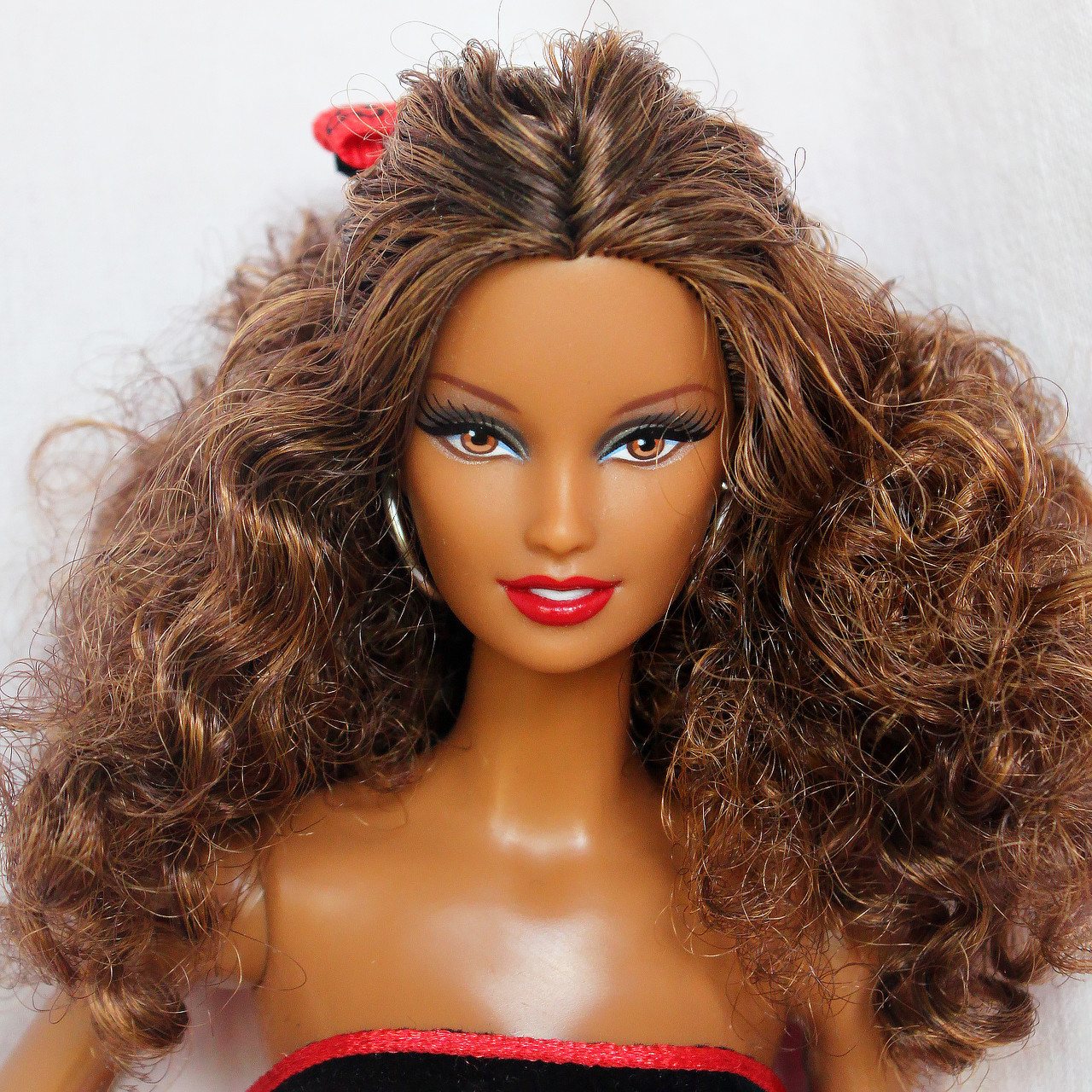 Лялька Барбі Barbie Basics на шарнірному тілі