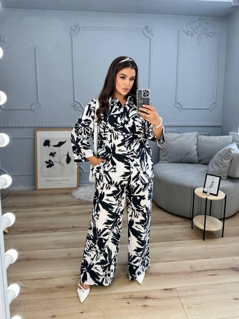 Жіночий літній брючний костюм із софту з принтом рр.50-52,54-56, фото 1