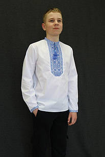 Вишиванка для хлопчика біла Козак, блакитна вишивка хрестиком, довгий рукав