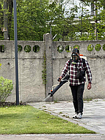 Обробка ділянки від кліщів та комарів, знищення кліщів та комарів у саду Білогородка, Святопетрівське, Чайки