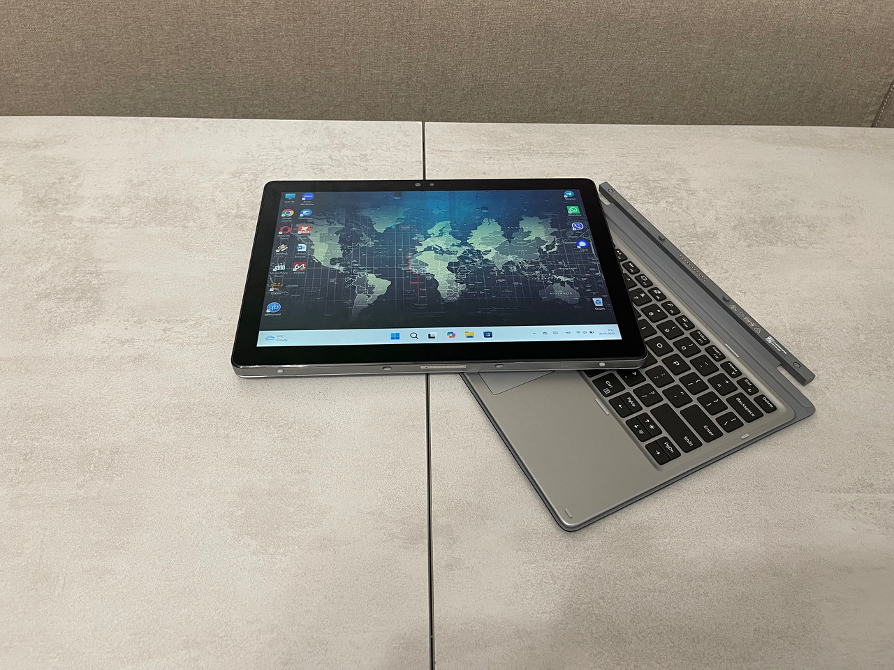 Планшет Dell Latitude 7210 2-in-1, 12,3" FHD IPS, i7-10610U, 16GB, 512GB SSD