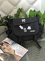 Сумка через плече молодіжна зі значками аніме Lipano чорна. Сумка студентська, шкілька.Сумкадля прогулянок
