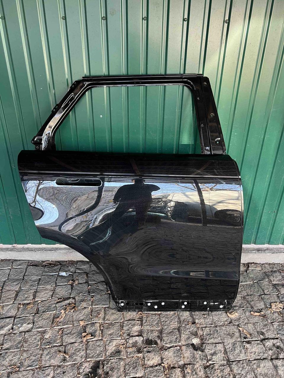 Двері задня права Range Rover Sport Ренж Ровер l461 lr168783 оригінал бу от2022-гг, фото 1