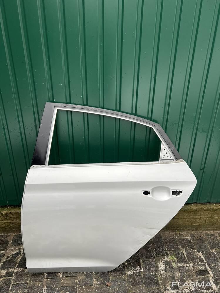 Двері задня ліва Hyundai Accent Solaris від2017-2022гг оригінал 1318550069, фото 1
