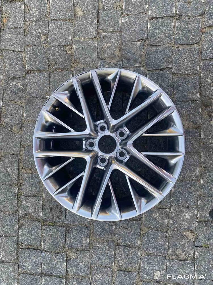 Диск колісний литий Toyota Camry 70 Тойота Камрі 70 r17 цілий оригінал є, фото 1