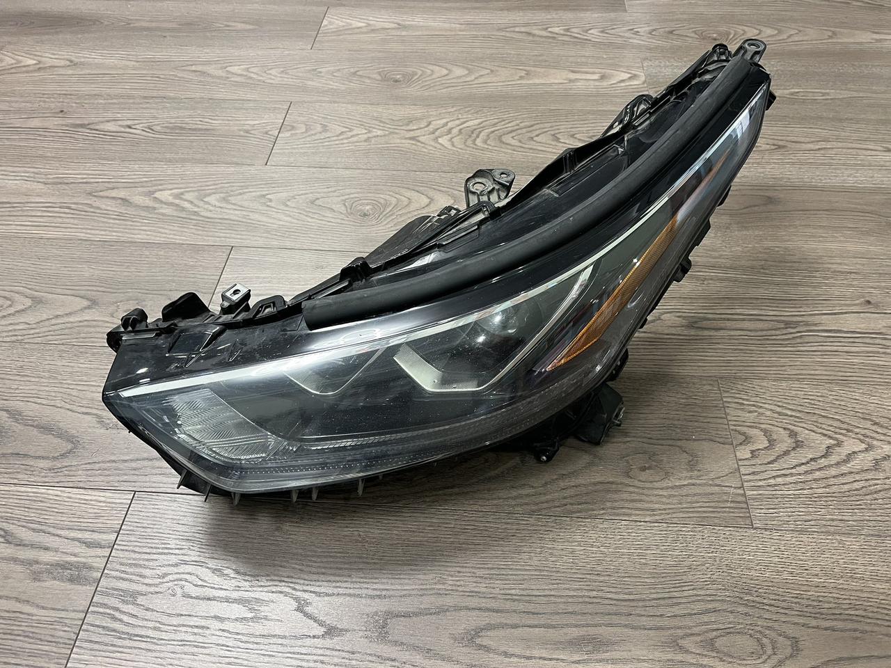 Фара передня ліва Toyota Highlander Тойота Хайлендер від2019-2024гг 101008A06K оригінал бу, фото 1