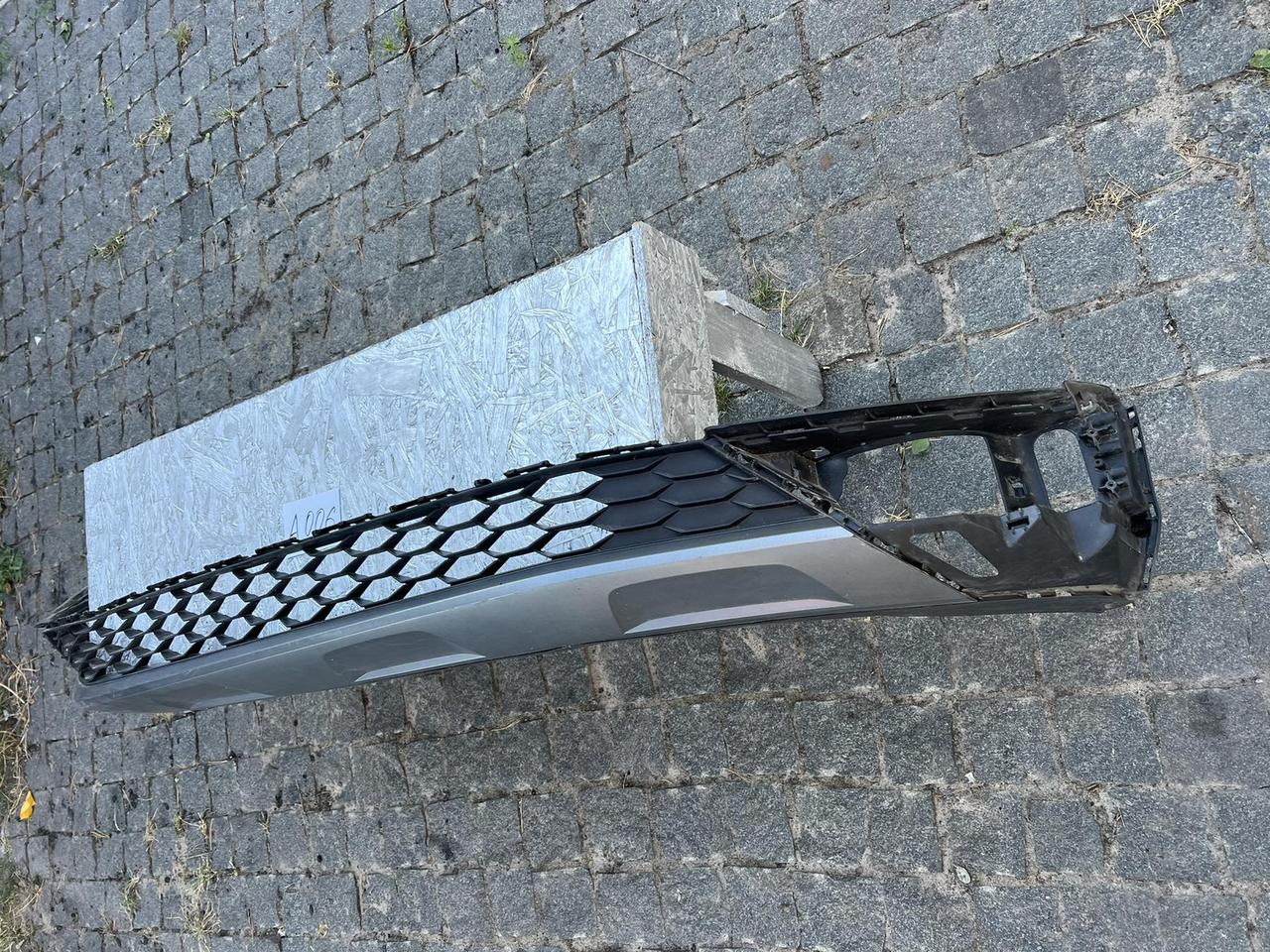 Спойлер губа юбка накладка переднього бампера Vw Tiguan 2 от2016-гг 5na805903a б/у оригінал, фото 1