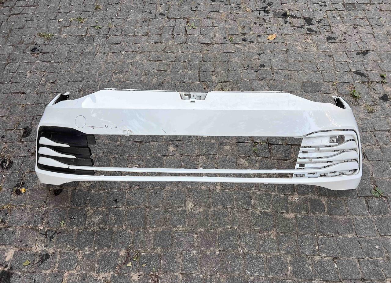 Бампер передній VW Golf 8 Volkswagen Гольф 8 від2021-2024гг 5h0807221h оригінал б/у целый, фото 1