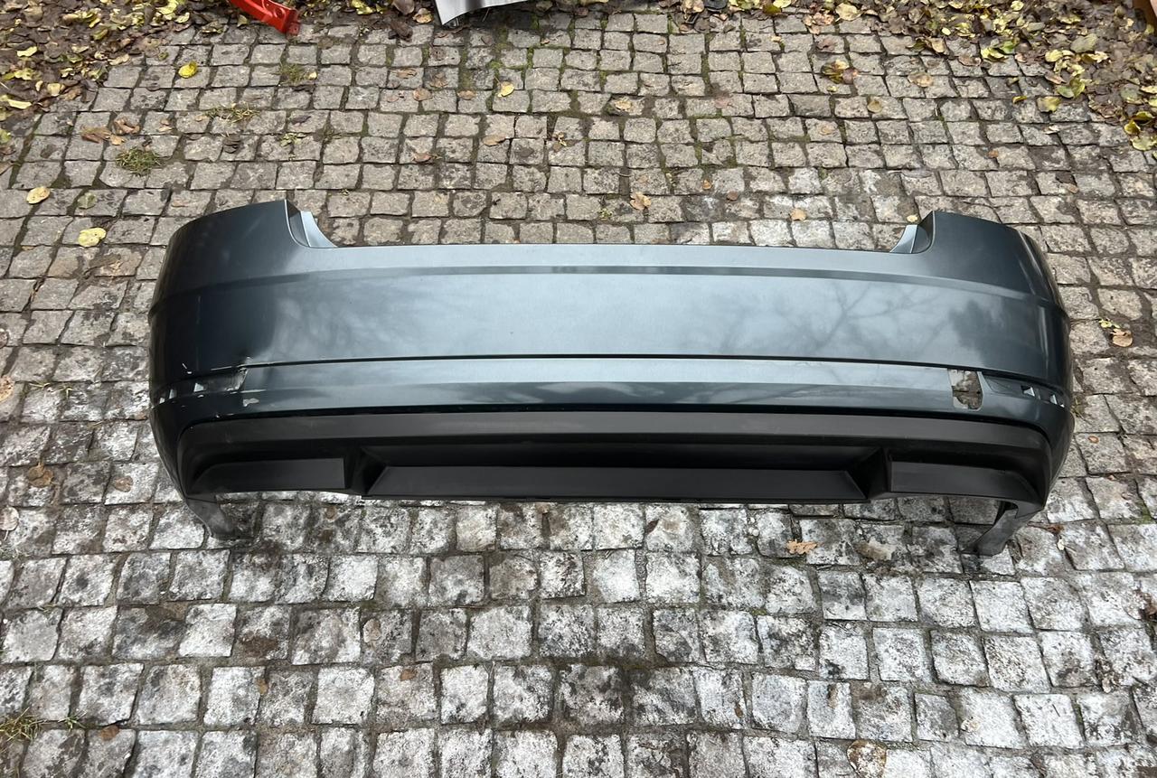 Бампер задній Skoda Octavia 3 A7 Шкода 2017-2020г, 5E5807421G седан-лифтбэк оригінал бу,, фото 1