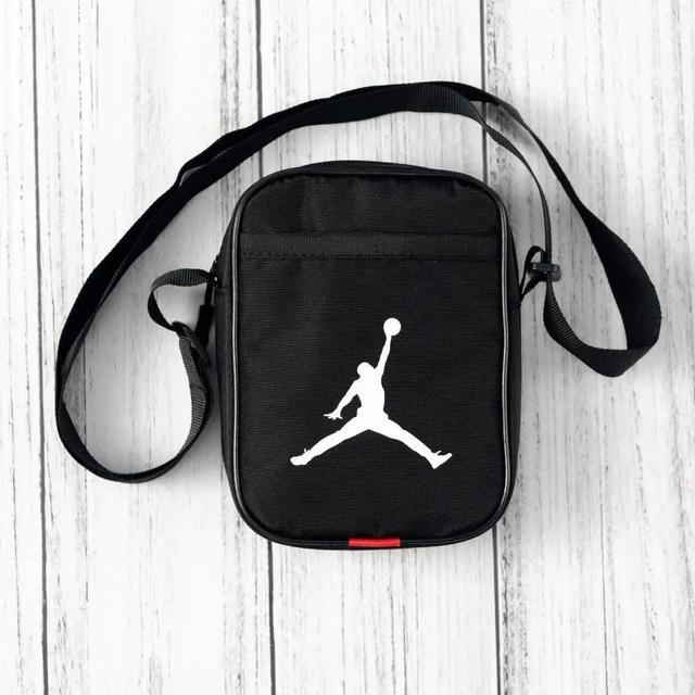 Чоловіча барсетка з регульованим ременем