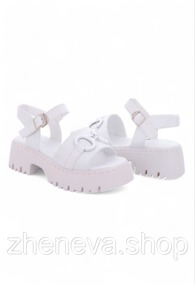 Стильні білі дуже зручні жіночі басоніжки на платформі, фото 1