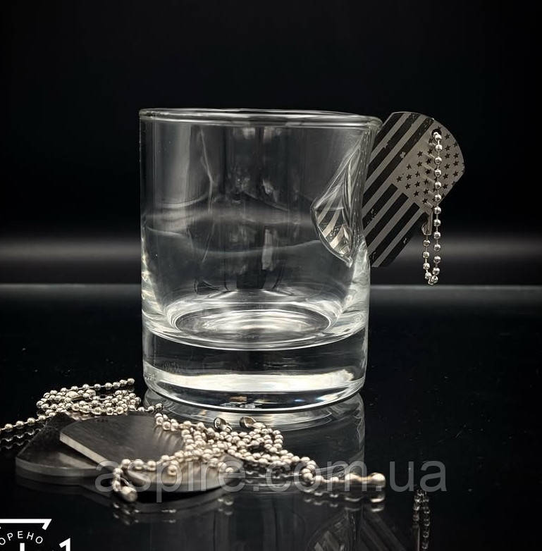 Склянка із вплавленим жетоном індивудальне гравіювання, фото 1