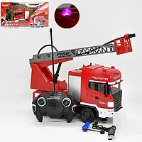 Машина на радіокеруванні 666-191 NA (12) “Пожежна техніка”, підсвічування, акум. 3,7 V, подача води, в коробці
