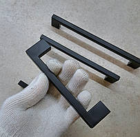 Ручка для кухонних меблів якісна Matte black UU26GR - 128мм