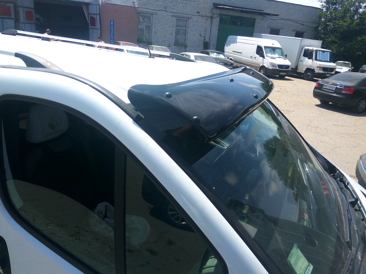 Козирок на лобове скло Renault Trafic/Opel Vivaro 2001-2024 (Туреччина)