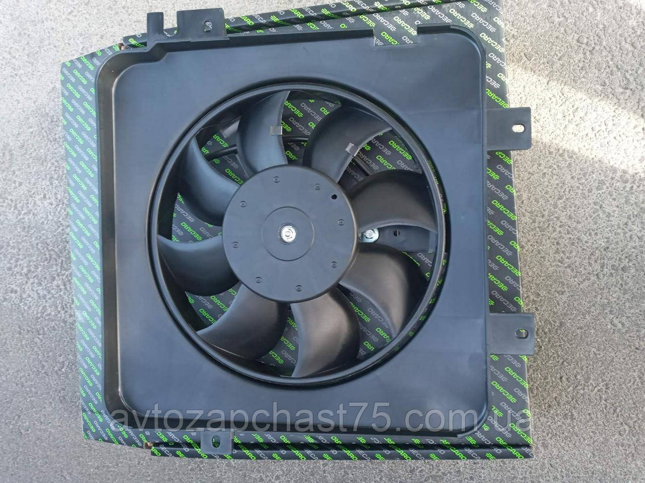 Електровентилятор радіатора ваз 2110, 2111, 2112, 2170-2172 у зборі з дифузором (Decaro, Словенія), фото 1