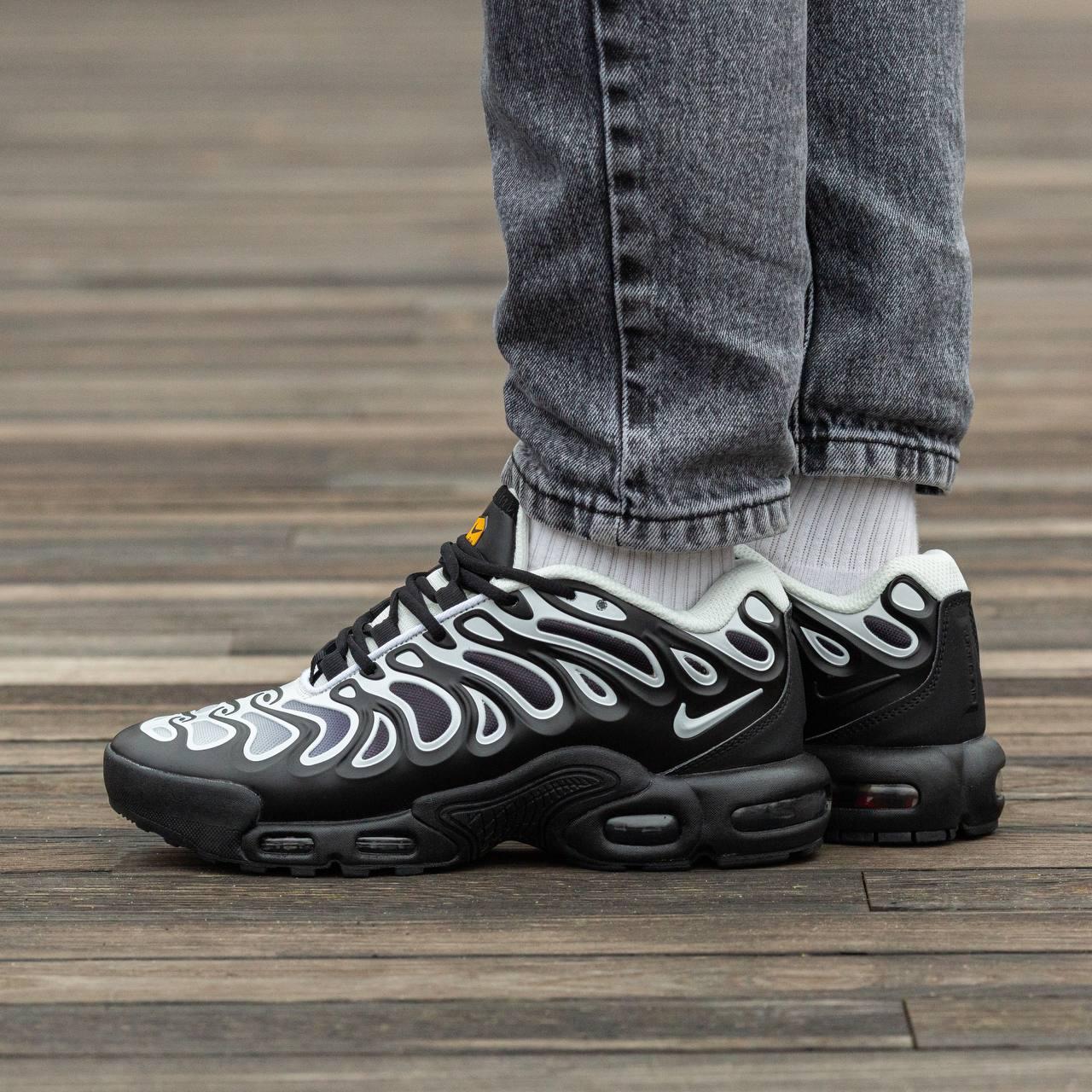 Чоловічі кросівки Nike Air Max Tn Plus Drift весна-осінь-літо демісезонні (чорні із білим), фото 1