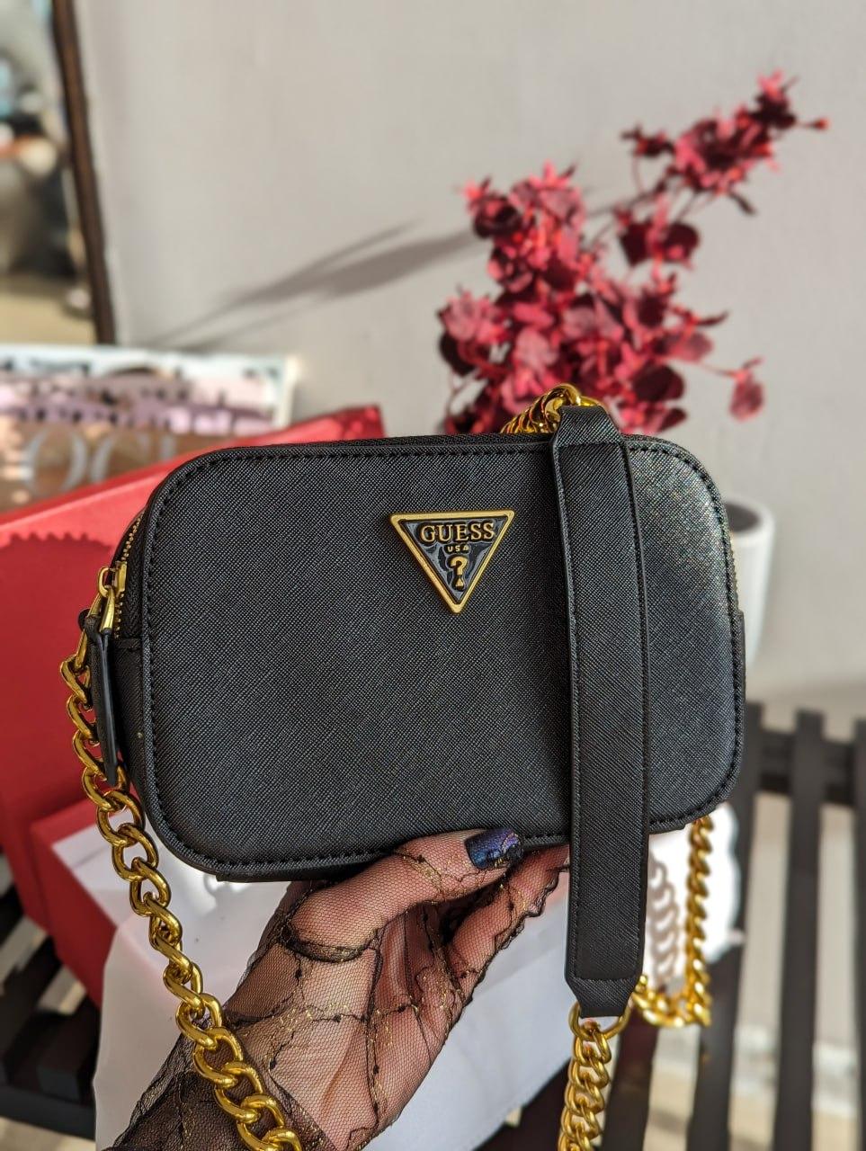 Жіноча сумка Guess Noelle Black чорна Еко шкіра крос боді на 2 відділення на ланцюжку золота фурнітура Гесс