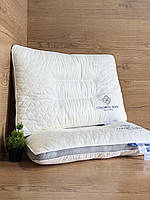 Подушка анатомічна повітропроникна, антибактеріальна й антиклещова 50*70 см для сну