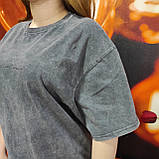 Жіноча сіра футболка принт довга, фото 7