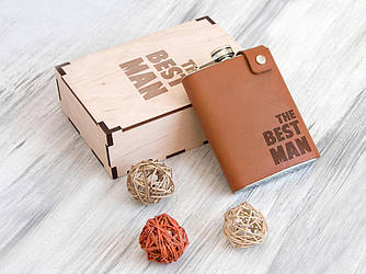 Подарункова фляга в шкірі для алкоголю з індивідуальним гравіюванням "Найкращий чоловік" з нержавійки, 240 мл LFL-0008