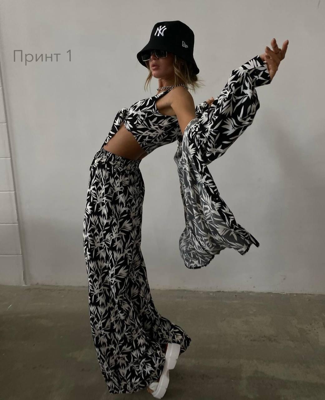 Жіночий літній костюм трійка