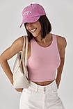 Однотонний жіночий кроп-топ з еластичної тканини пудрова коротка майка розмір Л, фото 2