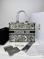 Dior Book 3D