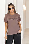 Красива жіноча футболка оверсайз з принтом трикотажна базова футболка легка вільна модна батальна, фото 7