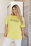 Красива жіноча футболка оверсайз з принтом трикотажна базова футболка легка вільна модна батальна, фото 4