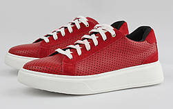 Червоні кросівки кеди шкіряні з перфорацією на білій плоскій підошві літнє жіноче взуття Rosso Avangard Pura Red Perf