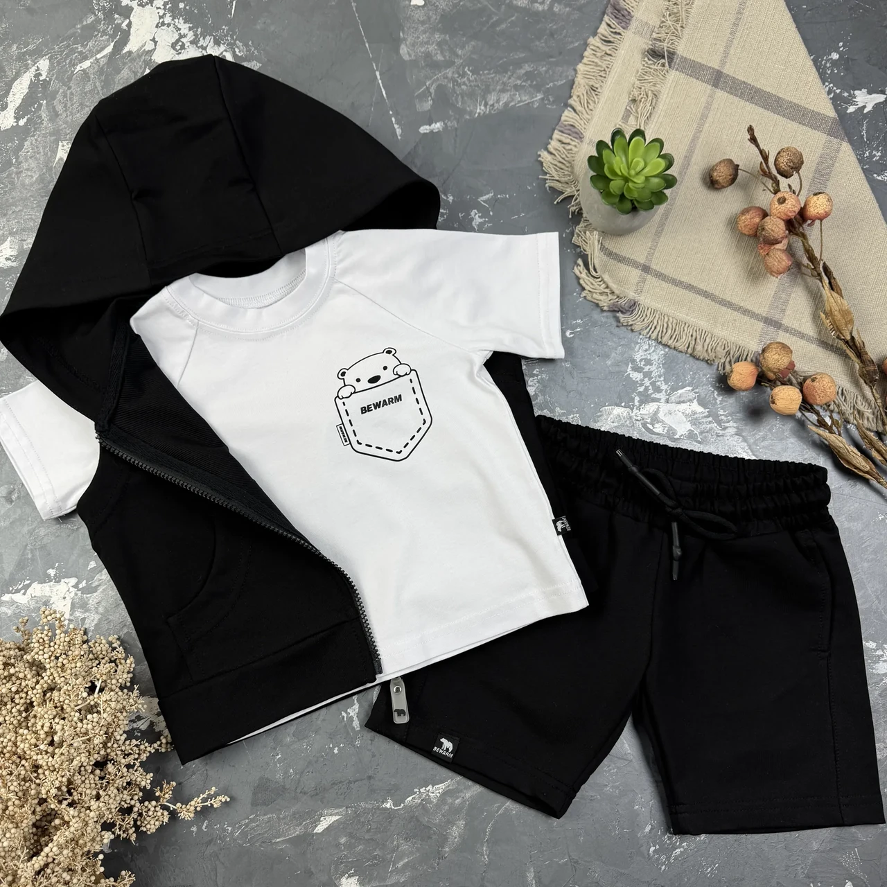 Дитячий літній костюм шорти + жилетка + футболка Prettybear Чорний/Білий
