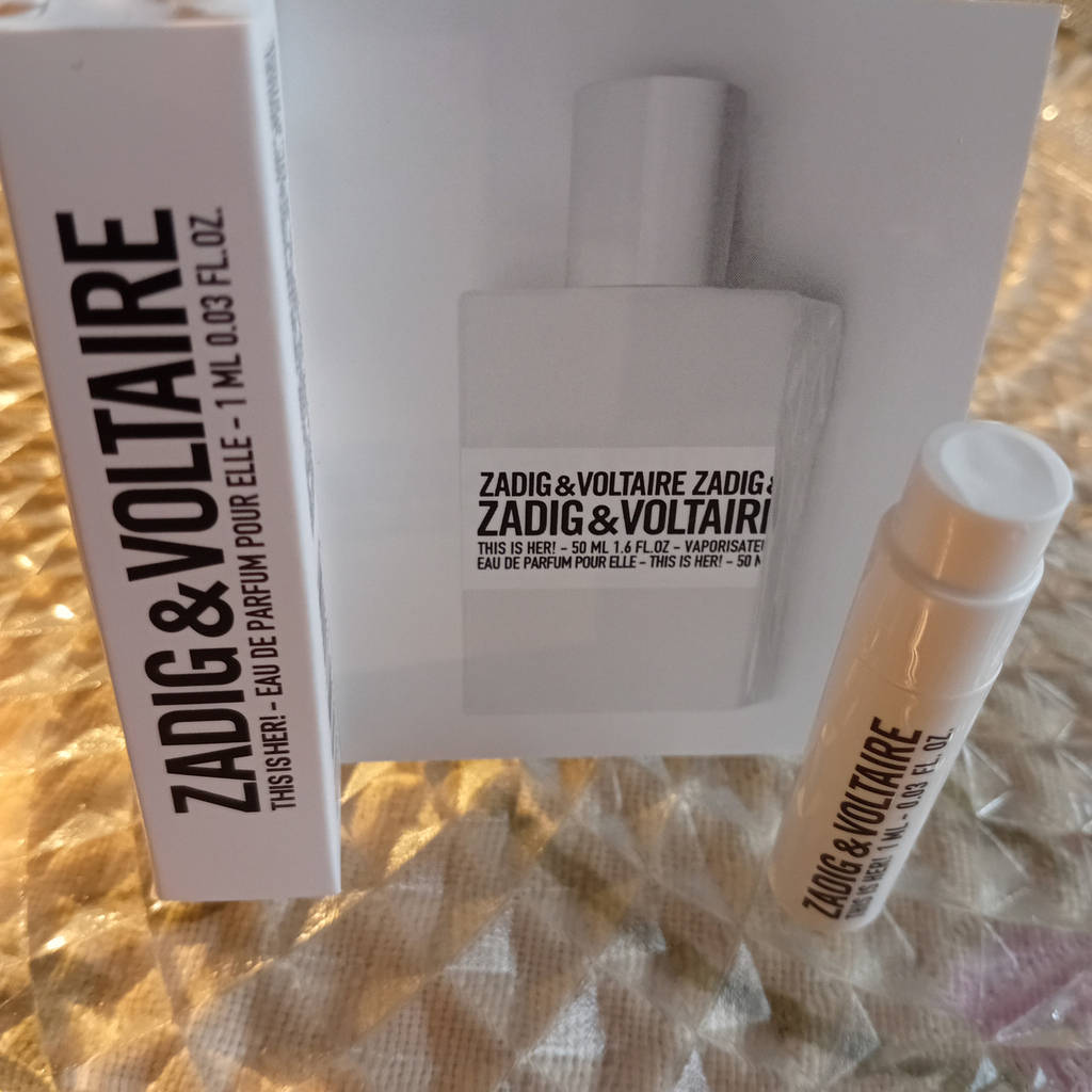 Оригінальний пробник жіночих парфумів Zadig Voltarie This Is Her 1 мл, шлейфовий аромат з нотою ванілі - фото покупців 1