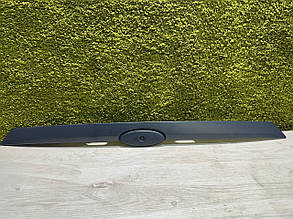 Нова накладка кришки багажника Ford Focus 2 2008-2010 Планка кришки багажника Ford Focus 2 1535947